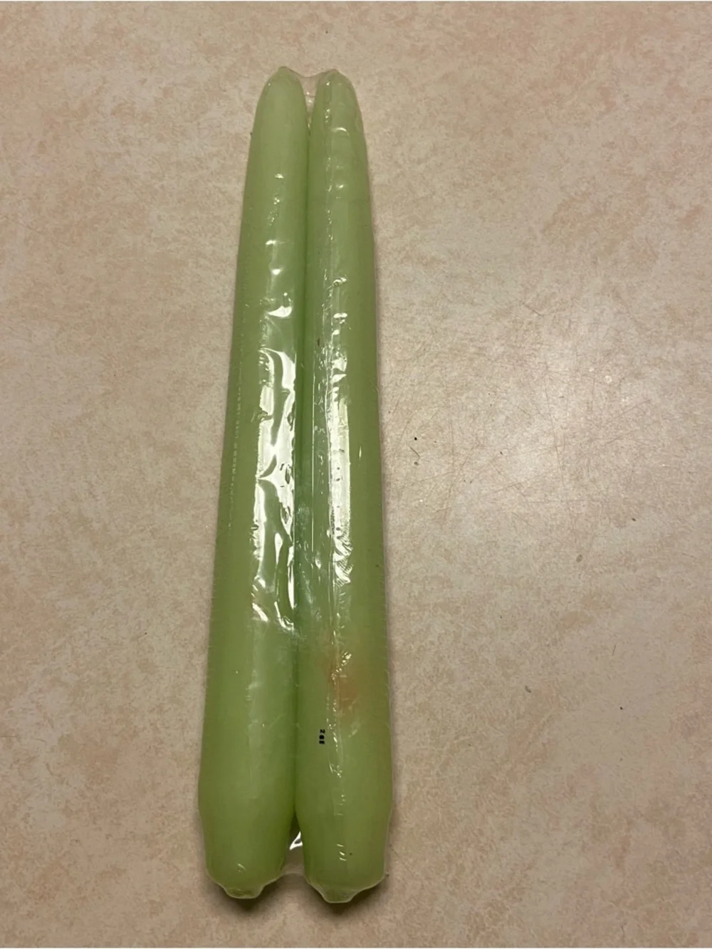 Yankee Candle Honeydew Melon Taper Candles Green 8” Rare Vintage Home Decor